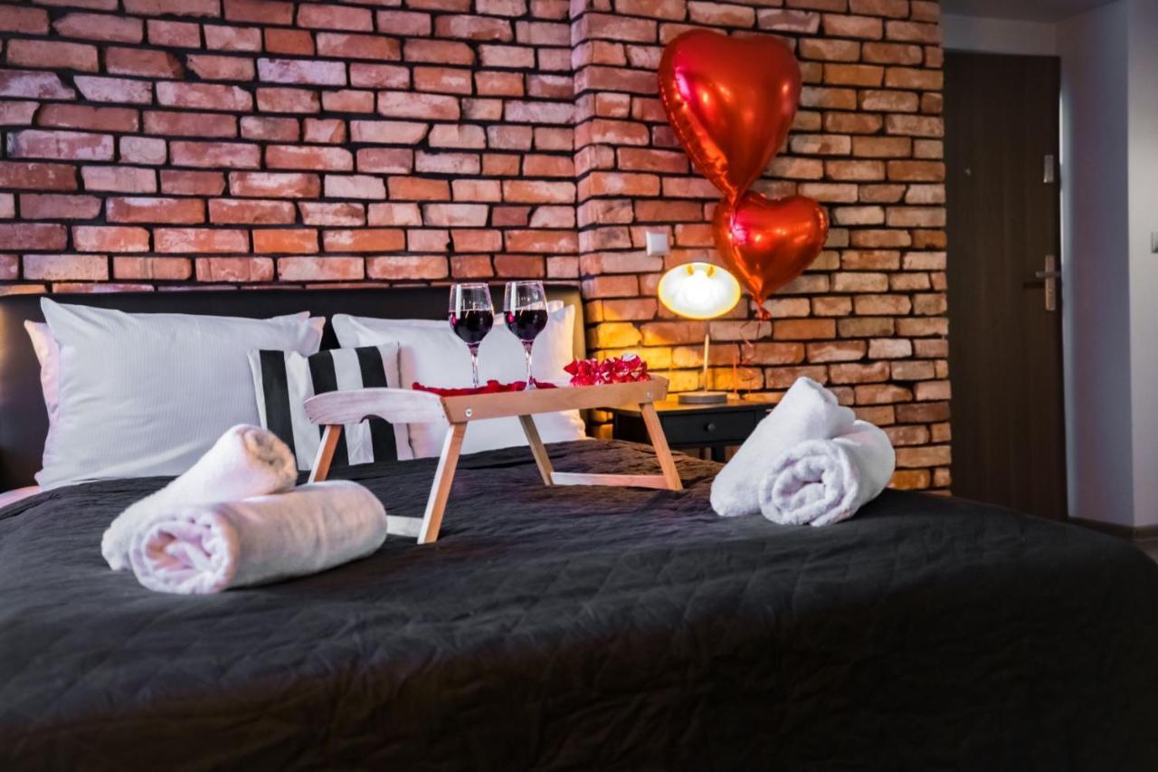Leo Apartments Old Town Краков Экстерьер фото