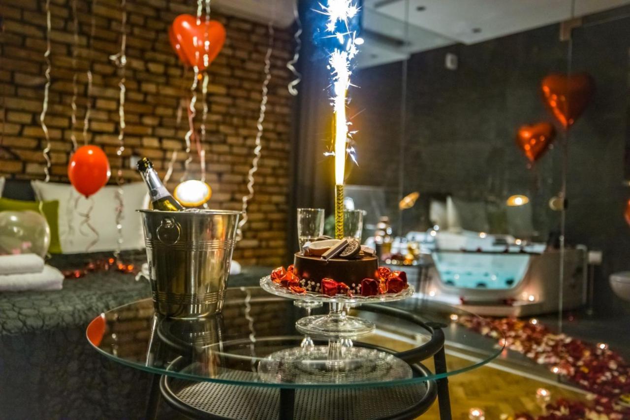 Leo Apartments Old Town Краков Экстерьер фото