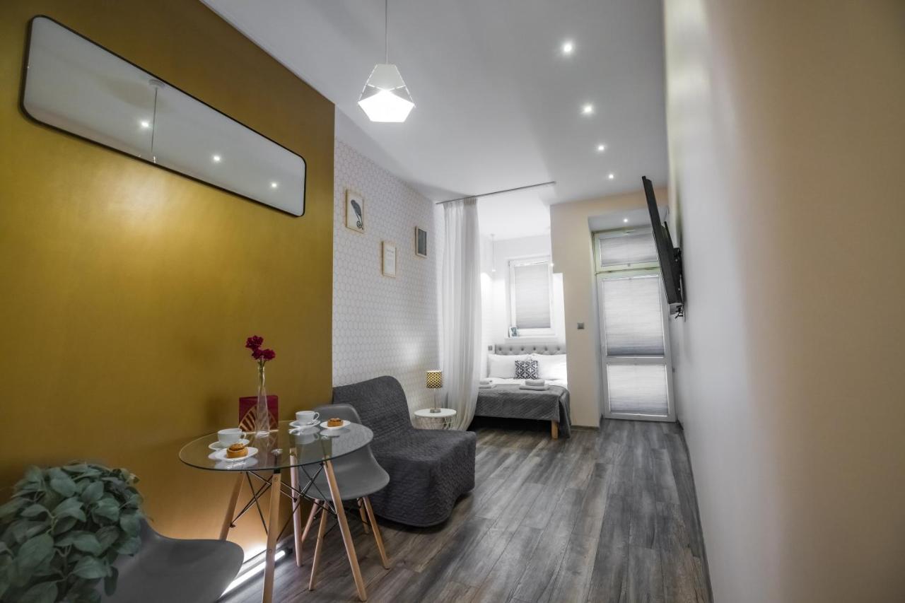 Leo Apartments Old Town Краков Экстерьер фото