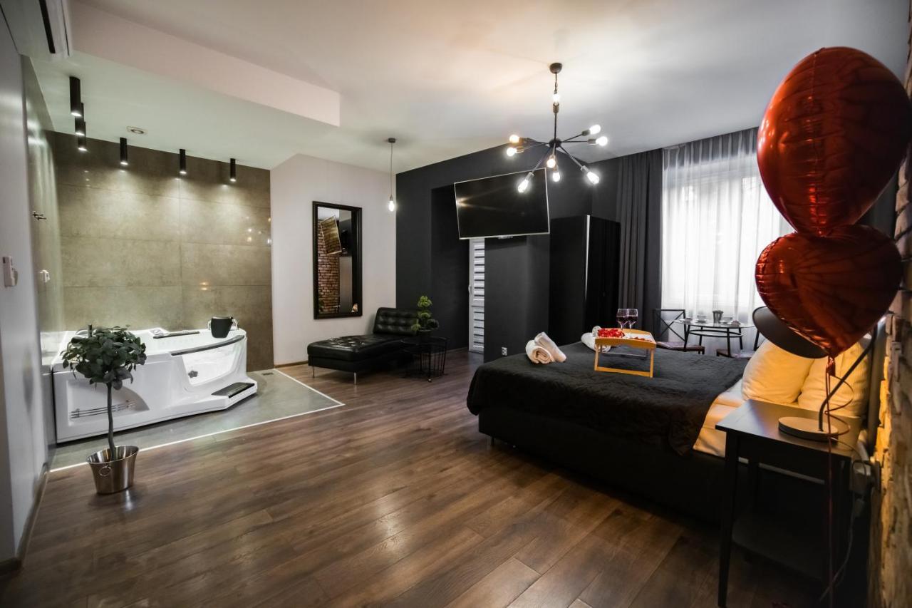 Leo Apartments Old Town Краков Экстерьер фото
