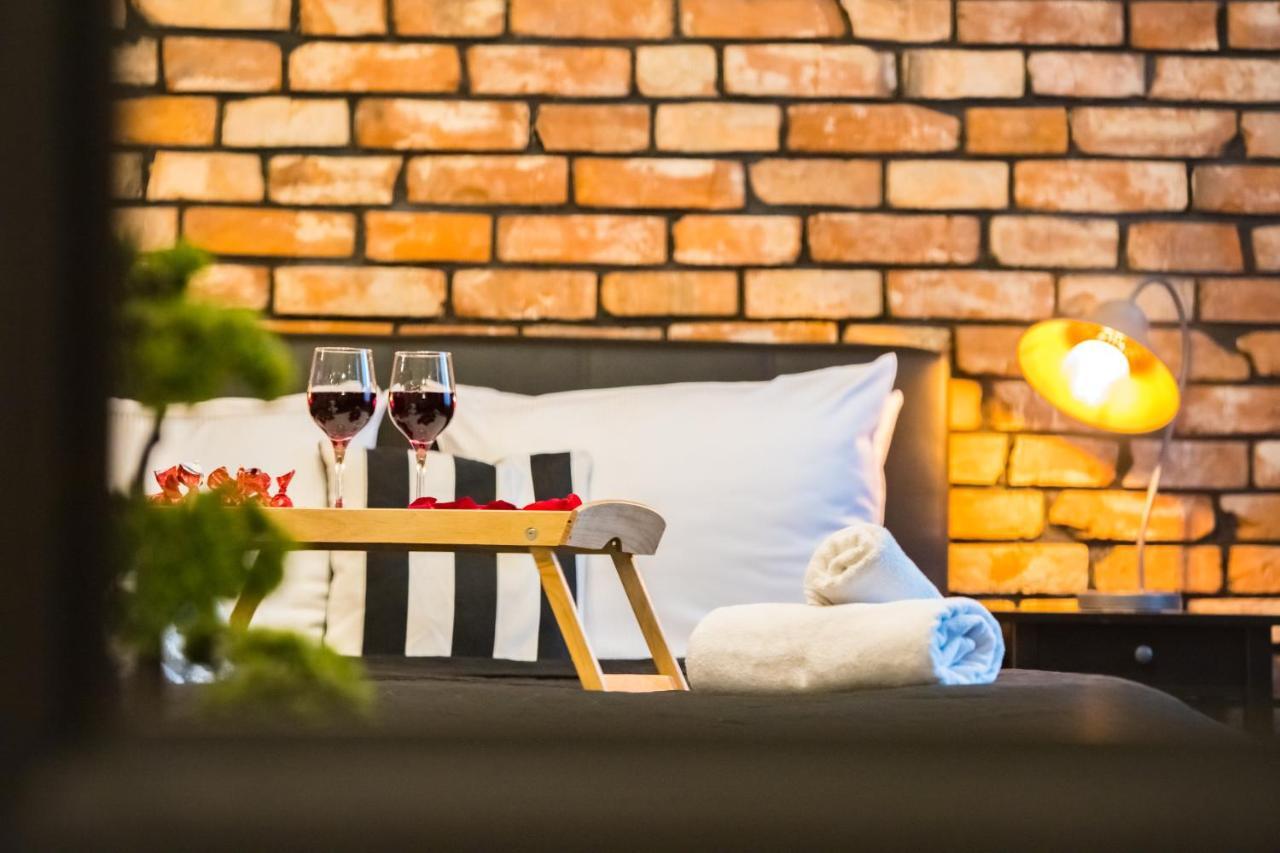 Leo Apartments Old Town Краков Экстерьер фото
